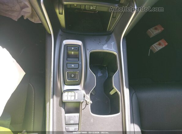 1HGCV2F34LA009831 2020 HONDA ACCORD Серебряный Вид панели приборов