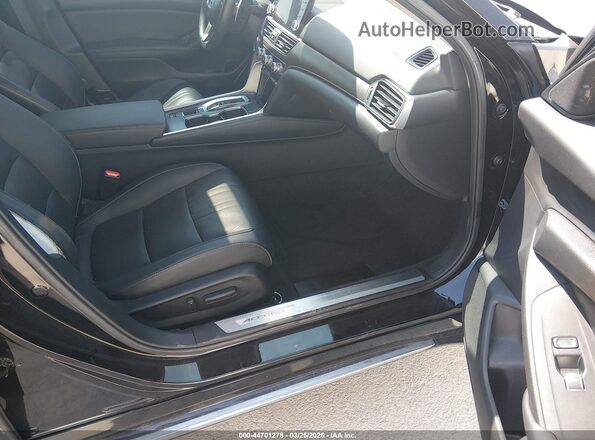 1HGCV2F90NA000888 2022 HONDA ACCORD Black Front interior view