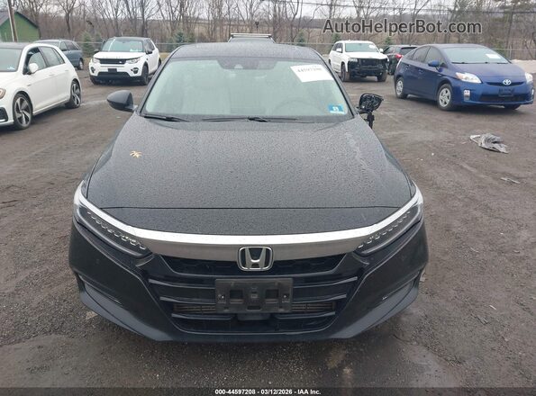 1HGCV2F96JA041911 2018 HONDA ACCORD Черный Вид щитка приборов
