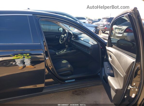 1HGCY1F31PA040509 2023 HONDA ACCORD Black Widok wnętrza z przodu