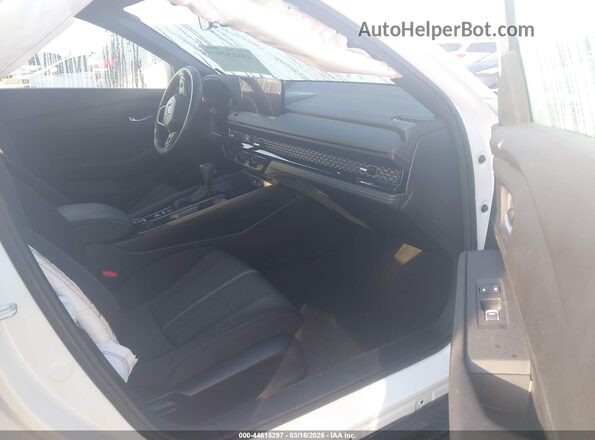 1HGCY2F56SA067804 2025 HONDA ACCORD HYBRID White Front interior view