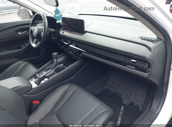 1HGCY2F84RA044199 2024 HONDA ACCORD White Front interior view