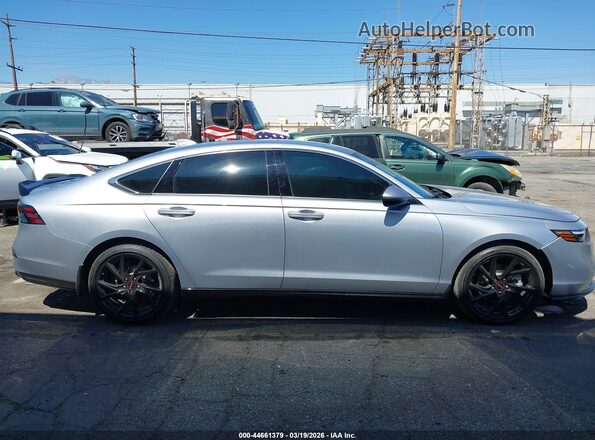 1HGCY2F89SA058900 2025 HONDA ACCORD Серебряный Вид задней части салона