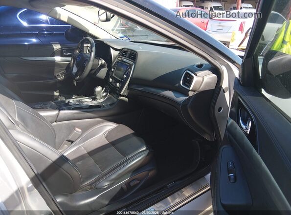 1N4AA6AP0HC445418 2017 NISSAN MAXIMA Silver Vista interior delantera