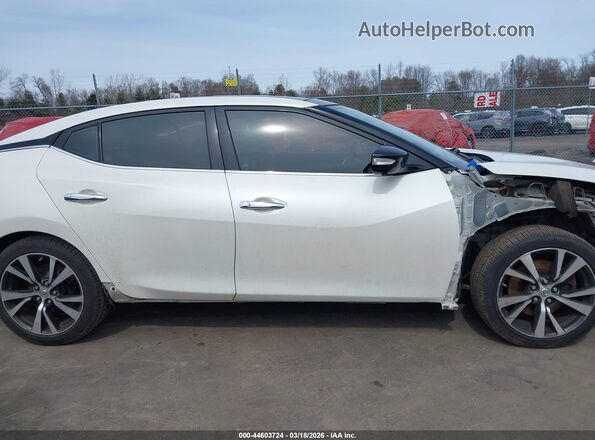 1N4AA6AP4GC378286 2016 NISSAN MAXIMA White Rear interior view