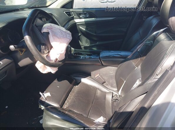 1N4AA6AP6JC377261 2018 NISSAN MAXIMA Silver Вид салону спереду
