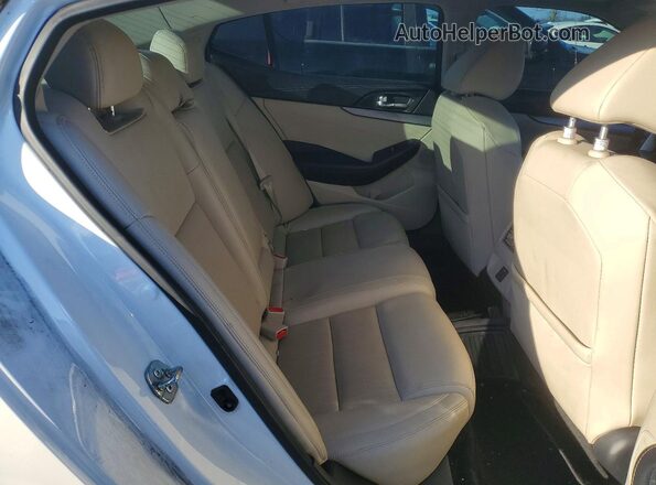 1N4AA6AP6JC396005 2018 NISSAN MAXIMA White Widok tylnych siedzeń