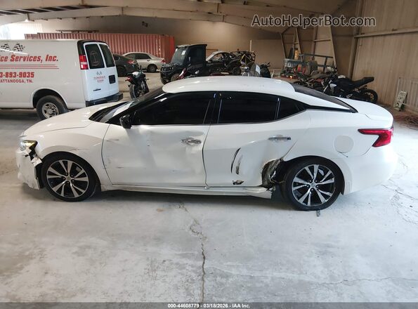 1N4AA6AP8HC391835 2017 NISSAN MAXIMA White Rear interior view
