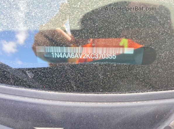 1N4AA6AV2KC370355 2019 NISSAN MAXIMA PLATINUM Black Widok komory silnika