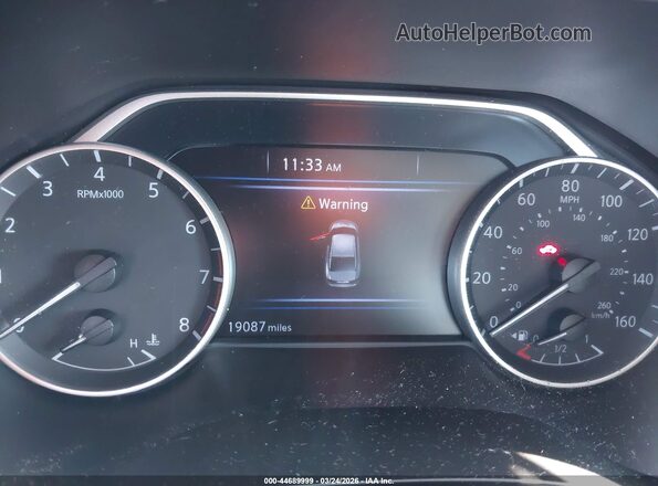 1N4AA6CV6PC505602 2023 NISSAN MAXIMA Silver Սալոնի 360 աստիճան տեսք