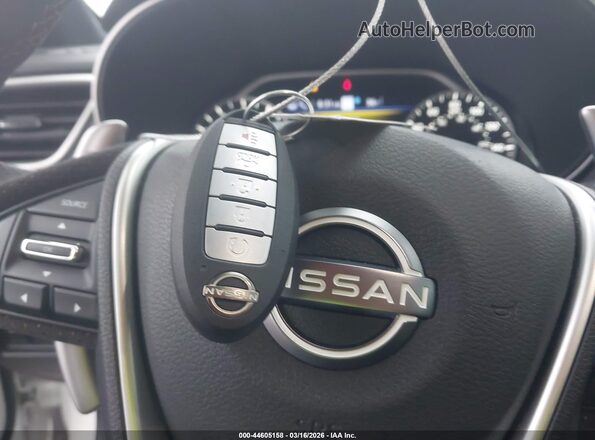 1N4AA6EV3PC503562 2023 NISSAN MAXIMA SR White Widok deski rozdzielczej