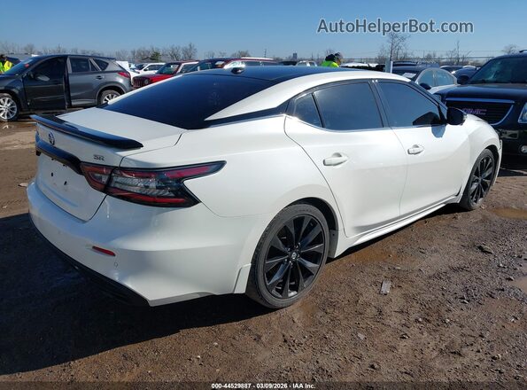 1N4AA6EV4MC504702 2021 NISSAN MAXIMA SR Белый Задняя правая четверть