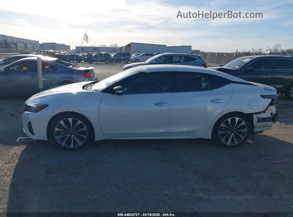 1N4AA6FV3PC513698 2023 NISSAN MAXIMA PLATINUM White 360 interior view