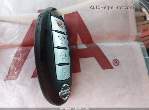 1N4AL3AP0HC160114 2017 NISSAN ALTIMA Серебряный Вид панели приборов