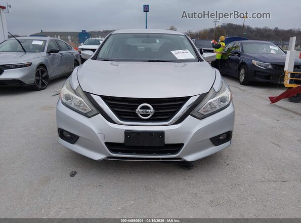 1N4AL3AP0HC227679 2017 NISSAN ALTIMA Silver ხელსაწყოთა პანელის ხედი