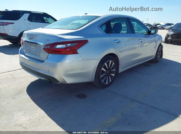 1N4AL3AP0JC111694 2018 NISSAN ALTIMA Silver Trasero derecho