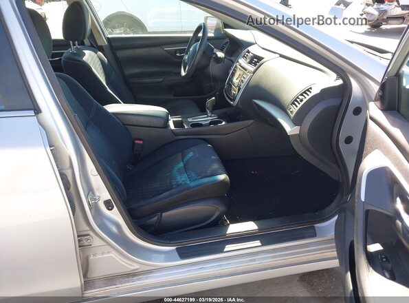 1N4AL3AP0JC111694 2018 NISSAN ALTIMA Silver Vista interior delantera