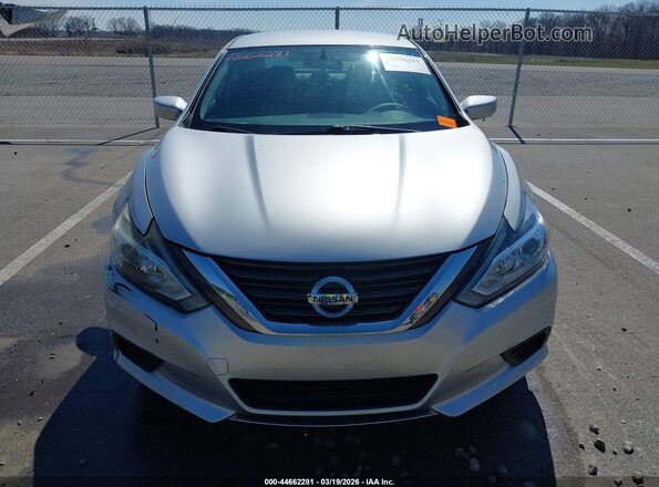 1N4AL3AP0JC168686 2018 NISSAN ALTIMA Серебряный Вид щитка приборов