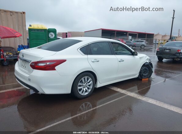 1N4AL3AP1JC128732 2018 NISSAN ALTIMA Белый Задняя правая четверть