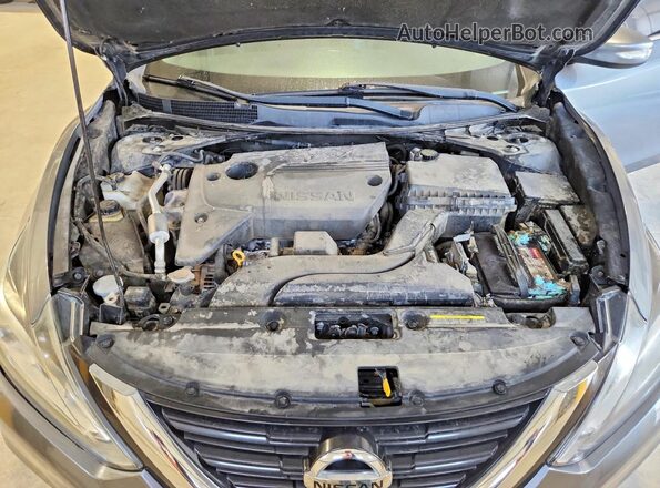 1N4AL3AP1JC215269 2018 NISSAN ALTIMA Gray Rear interior view