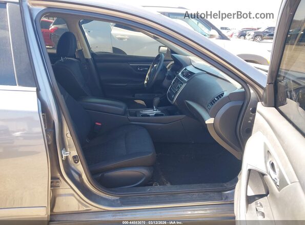 1N4AL3AP1JC226384 2018 NISSAN ALTIMA Gray Front interior view