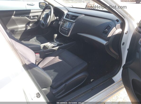 1N4AL3AP2JC233408 2018 NISSAN ALTIMA White Widok wnętrza z przodu