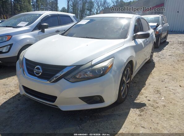 1N4AL3AP4HC157619 2017 NISSAN ALTIMA White წინა მარცხენა ხედი სამი მეოთხედიდან