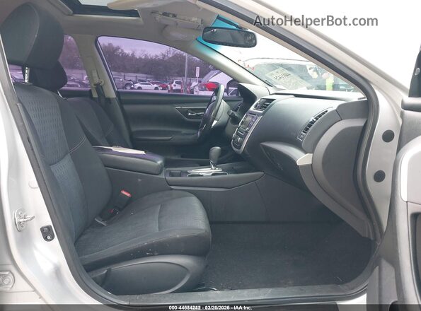 1N4AL3AP5GC139922 2016 NISSAN ALTIMA Silver Вид салону спереду