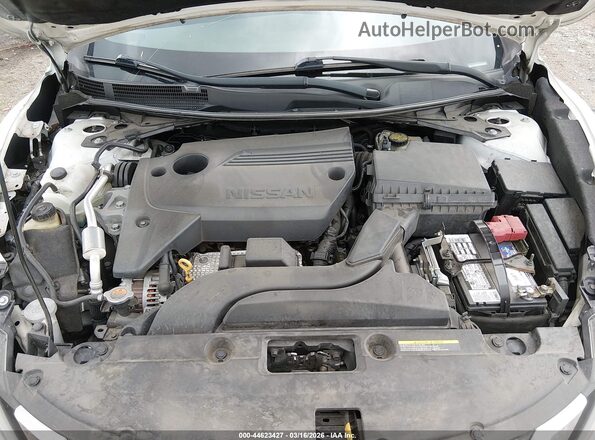 1N4AL3AP6HC269712 2017 NISSAN ALTIMA White Հետևի տեսք