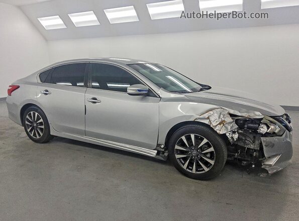1N4AL3AP7HC171384 2017 NISSAN ALTIMA Silver Передня права чверть