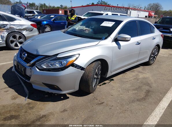 1N4AL3AP7JC196405 2018 NISSAN ALTIMA Серебряный Передняя левая четверть