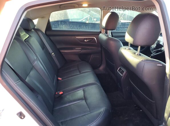 1N4AL3AP8GC220543 2016 NISSAN ALTIMA White Vista de los asientos traseros