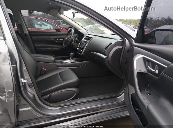 1N4AL3AP8JC235566 2018 NISSAN ALTIMA Gray Vista interior delantera