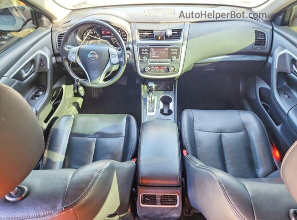 1N4AL3AP9GC258475 2016 NISSAN ALTIMA Серебряный Вид панели приборов