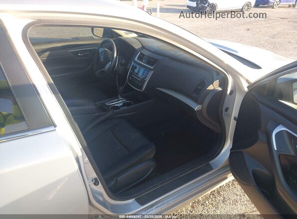 1N4AL3AP9HC166350 2017 NISSAN ALTIMA Silver Սալոնի դիմացի տեսք