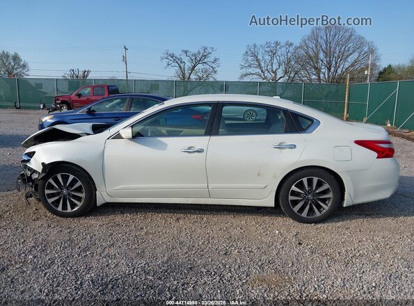 1N4AL3APXHC214809 2017 NISSAN ALTIMA White Սալոնի 360 աստիճան տեսք