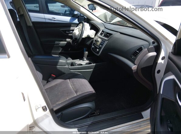 1N4AL3APXHC280275 2017 NISSAN ALTIMA White 