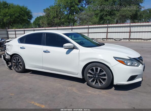 1N4AL3APXJC177069 2018 NISSAN ALTIMA Белый Панорамный вид салона 360°