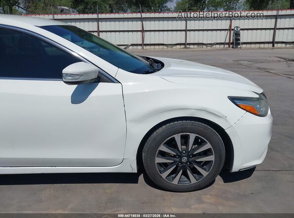 1N4AL3APXJC177069 2018 NISSAN ALTIMA Белый 