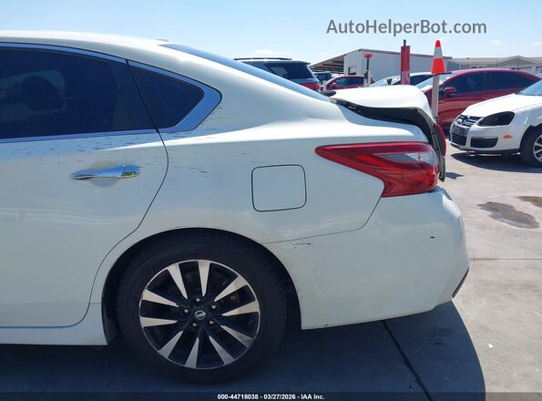 1N4AL3APXJC177069 2018 NISSAN ALTIMA Белый 