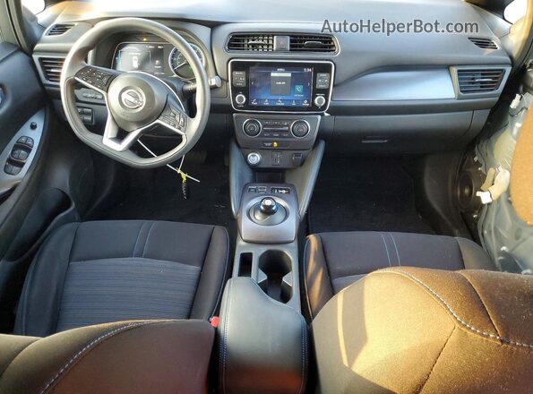 1N4AZ1BV2PC555992 2023 NISSAN LEAF Gray Առջևի վահանակի տեսք