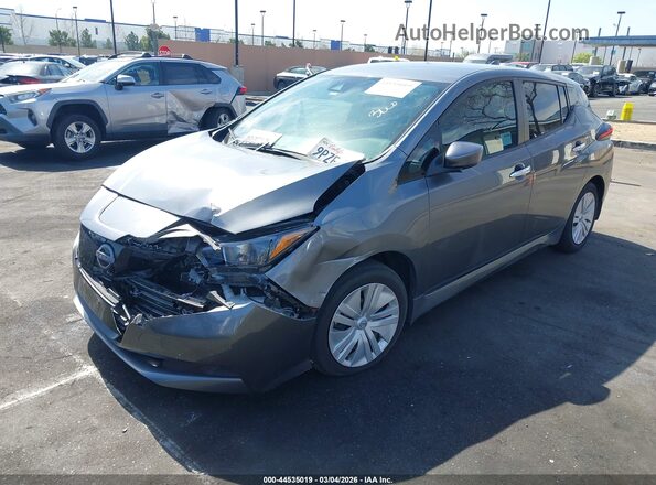 1N4AZ1BV2RC556367 2024 NISSAN LEAF Gray Vista tres cuartos delantera izquierda