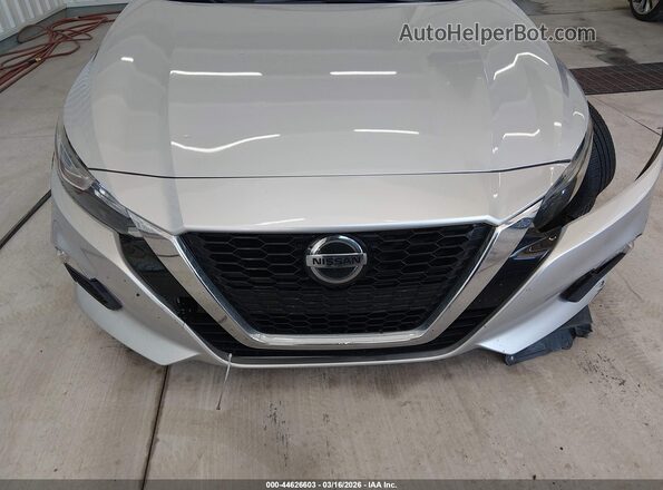 1N4BL4BV2LC128569 2020 NISSAN ALTIMA Silver Սարքավորումների վահանակի տեսք