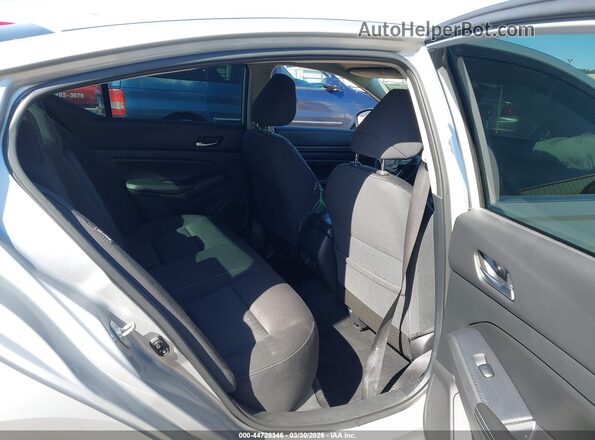 1N4BL4BV4KN324449 2019 NISSAN ALTIMA Silver VIN կոդի պիտակի տեսք