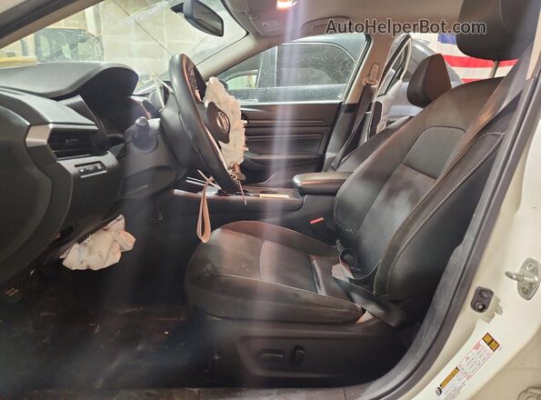 1N4BL4BV5KC214621 2019 NISSAN ALTIMA White 