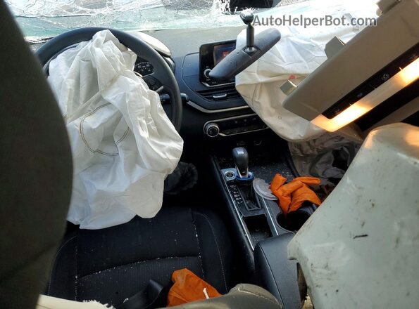 1N4BL4BV5MN402725 2021 NISSAN ALTIMA White Vista del salpicadero
