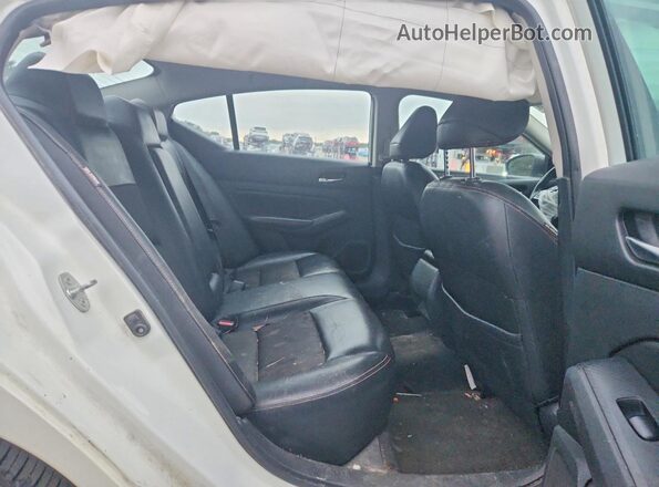 1N4BL4CV0KC184491 2019 NISSAN ALTIMA Белый Вид задних сидений