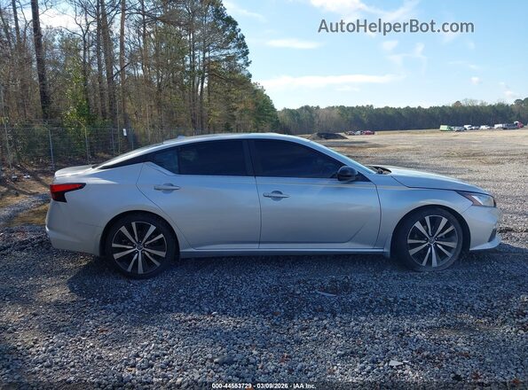 1N4BL4CV0LC168115 2020 NISSAN ALTIMA Gray Widok wnętrza z tyłu