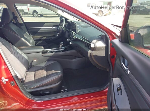 1N4BL4CV6RN313395 2024 NISSAN ALTIMA Red Widok wnętrza z przodu