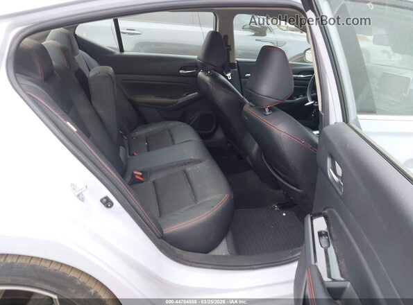 1N4BL4CV7SN351854 2025 NISSAN ALTIMA Light Blue Vista de la etiqueta del VIN